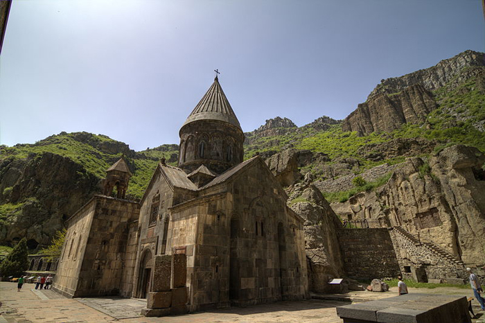 pertur-peregrinaciones-y-turismo-religioso-armenia-2